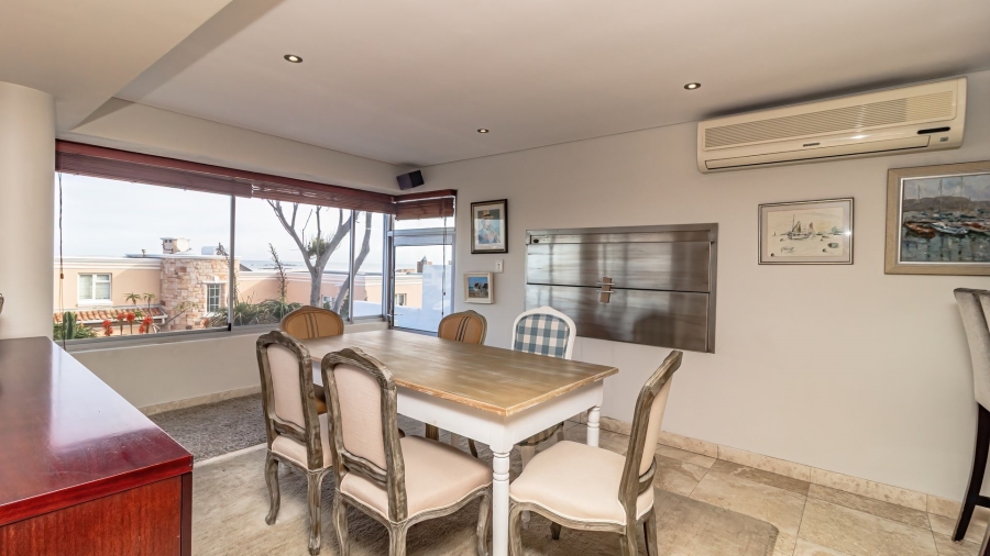 6 Bedroom Property for Sale in Bloubergstrand Western Cape